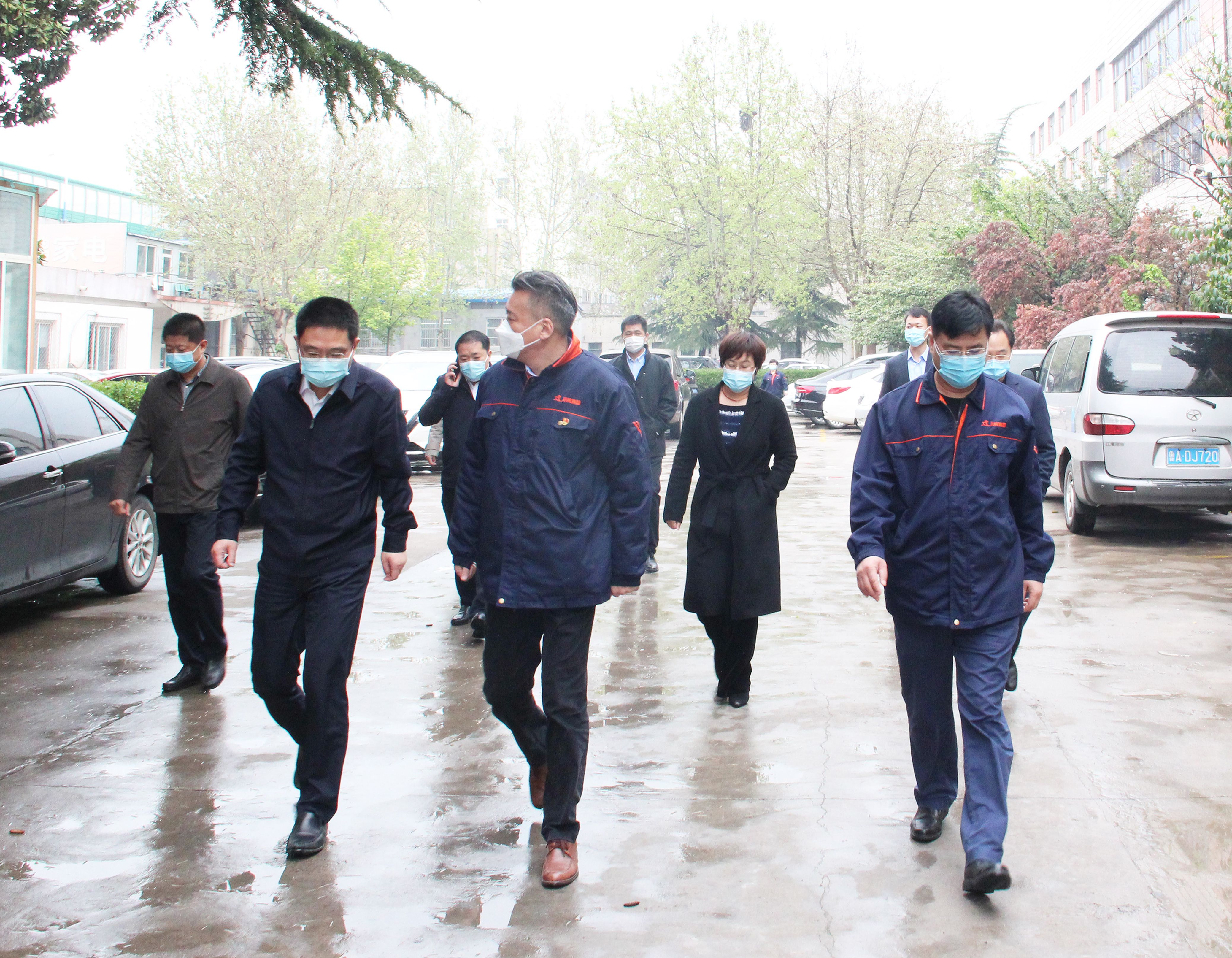 歷城區(qū)委書(shū)記呂濤蒞臨小鴨家電調(diào)研指導(dǎo)工作！